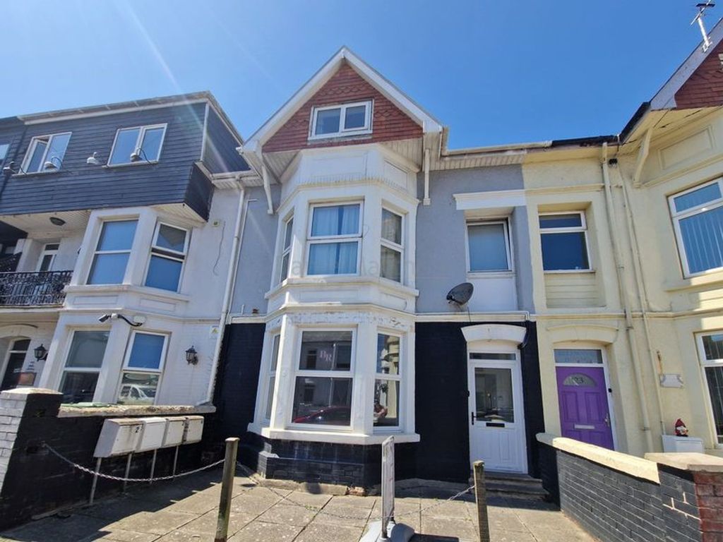 1 bed flat to rentMary Street, Porthcawl CF36