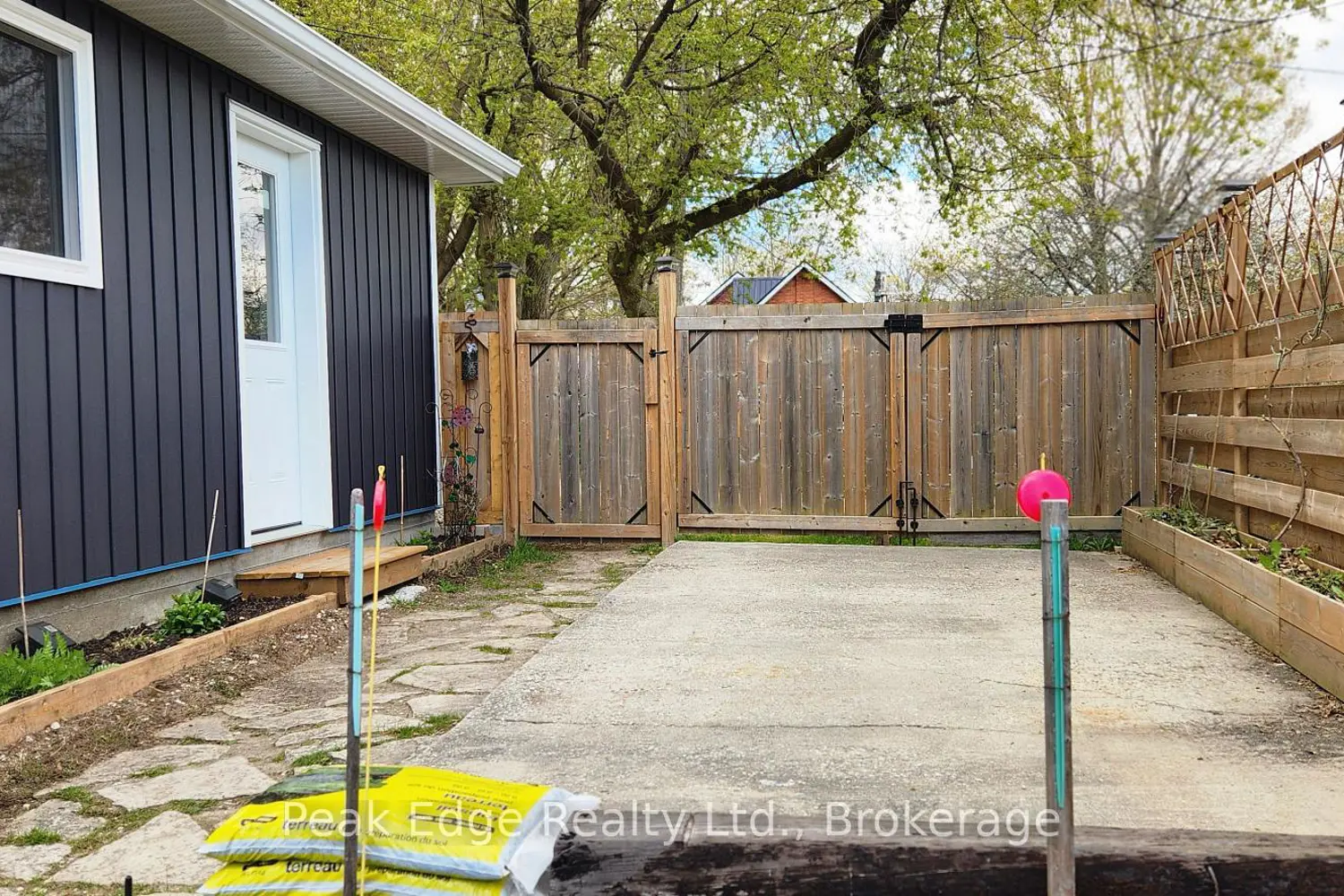 Additional image 17 of 151 Garafraxa Street