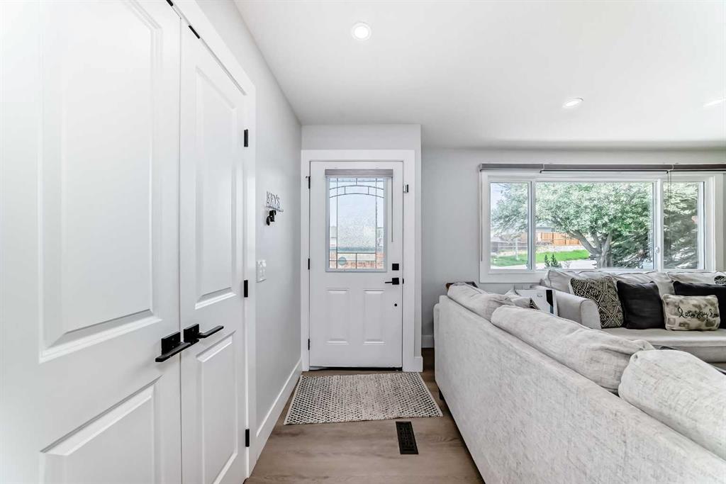 Additional image 4 of 12 Rundleson Way NE, Calgary, AB, T1Y 3N6