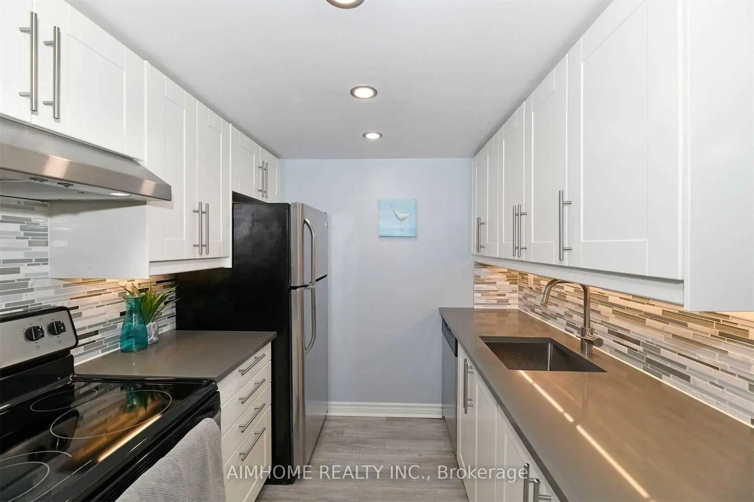 Additional image 7 of 100 Redpath Avenue 1
