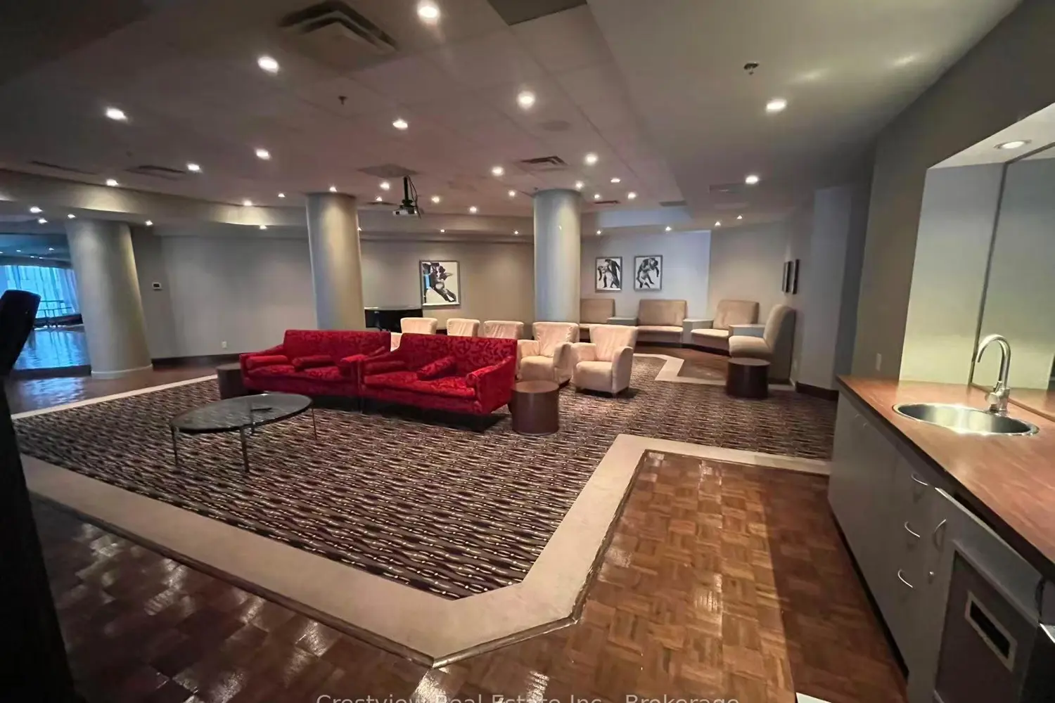1001 Bay Street 2106