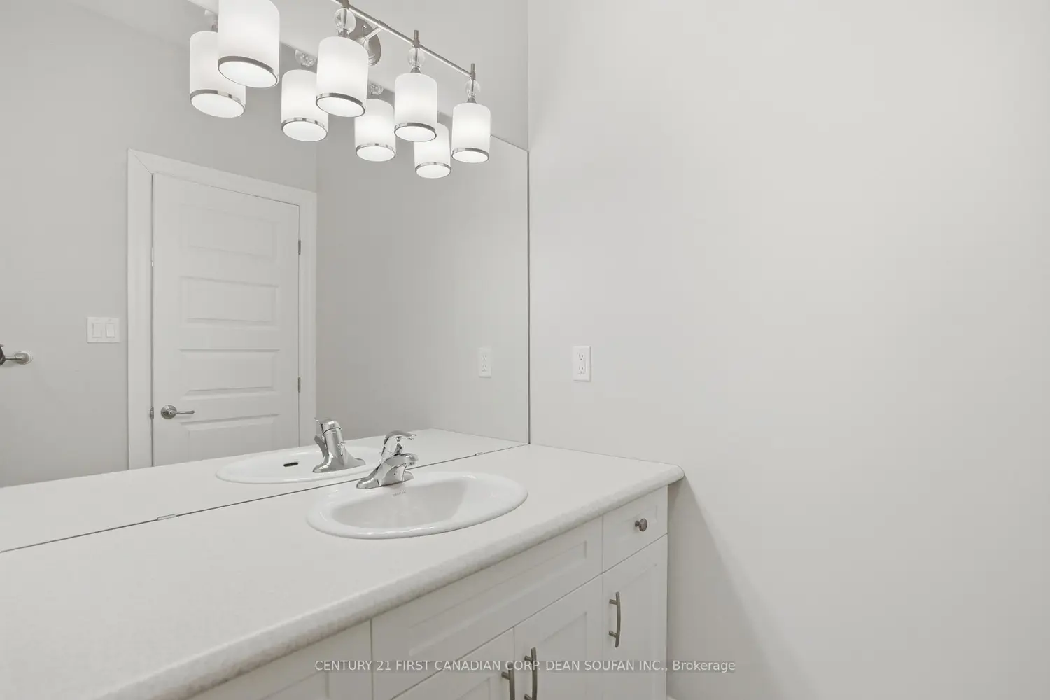 Additional image 7 of 2080 Beaverbrook Avenue 2