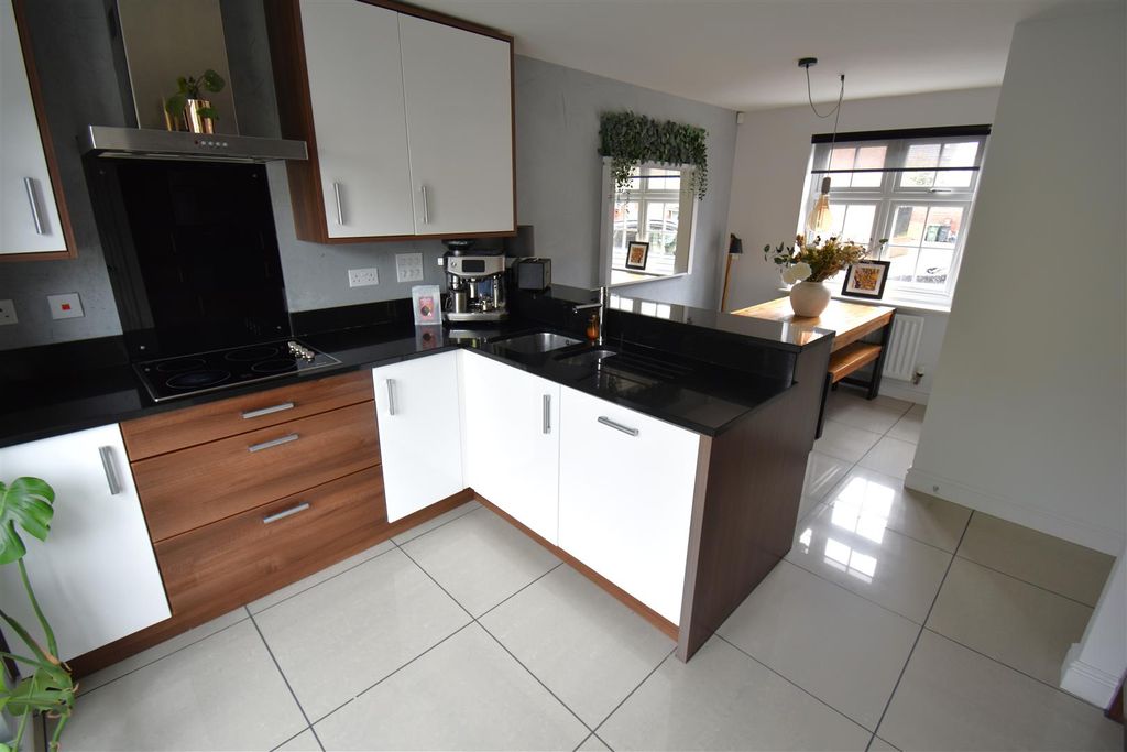 Additional image 4 of 3 bed semi-detached house for saleLowry Grove, Cheswick Village, Bristol BS16