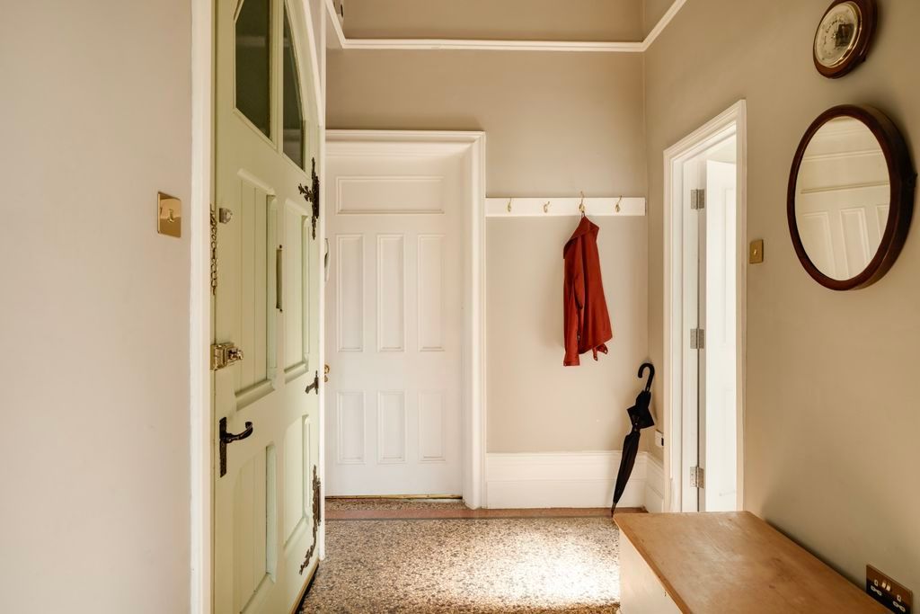 Additional image 11 of 3 bed flat for saleChantry Road, Clifton, Bristol BS8
