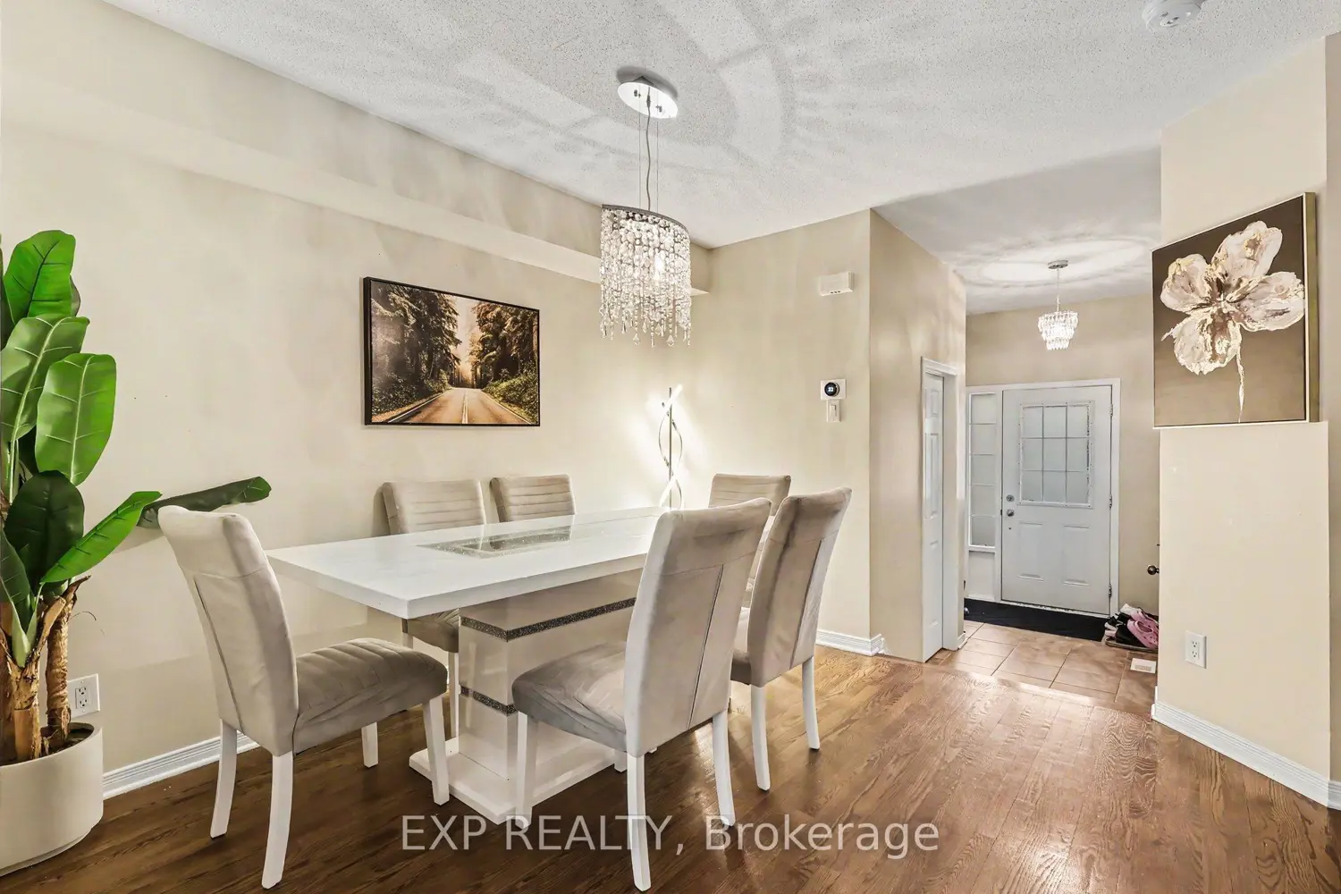 273 Rolling Meadow Crescent photo 4