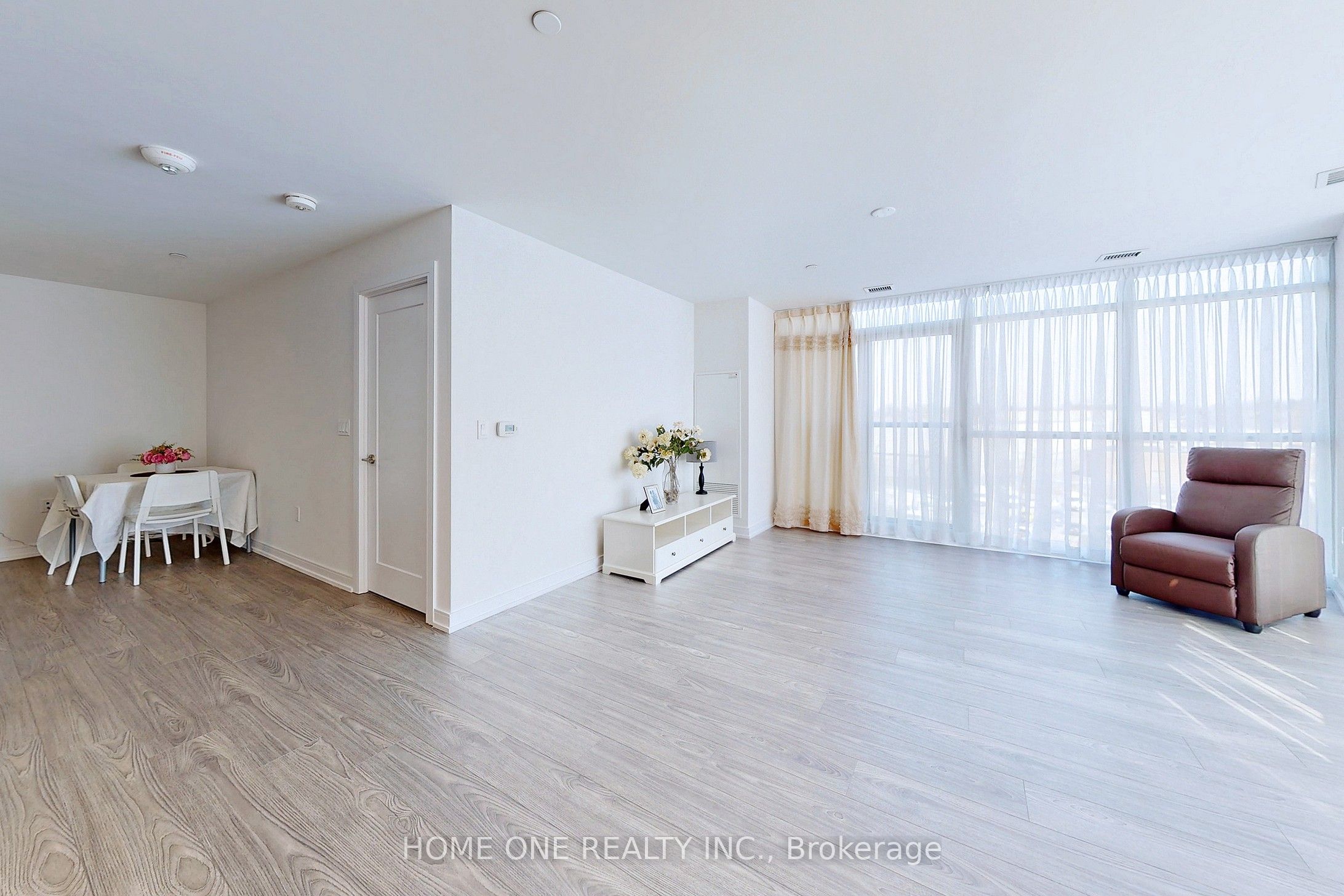 Additional image 3 of 309-225 Village Green Square, Toronto, ON, M1S 0N4
