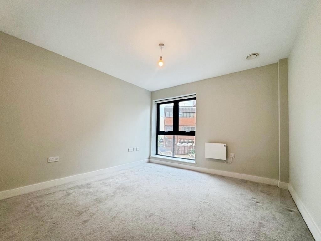 Additional image 4 of 2 bed flat to rentNewbury, Berkshire RG14