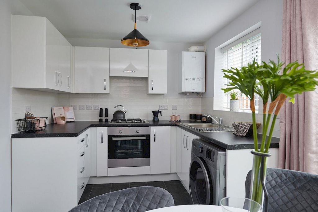 Additional image 2 of 2 bed semi-detached house to rentMacaulay Park, Grimsby DN31