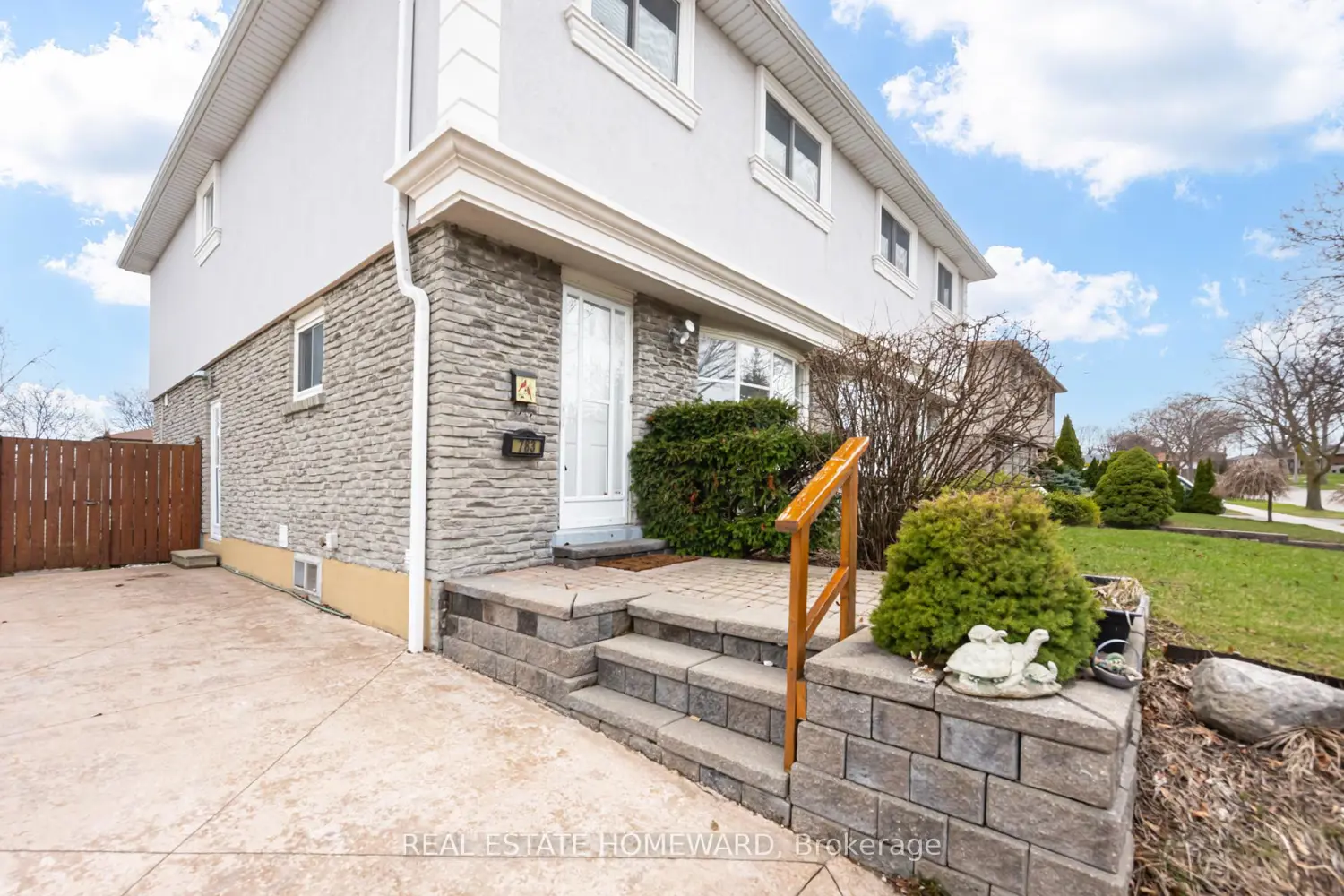 Additional image 9 of 783 Dodsworth Crescent