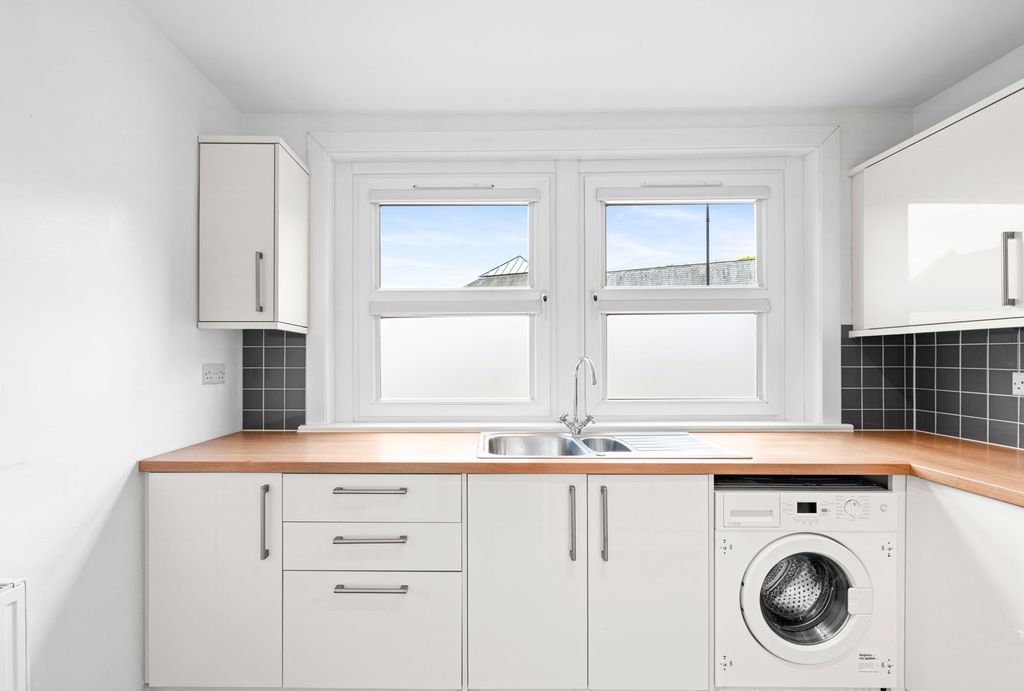 Additional image 5 of 2 bed end terrace house to rentBlackness Road, Linlithgow EH49