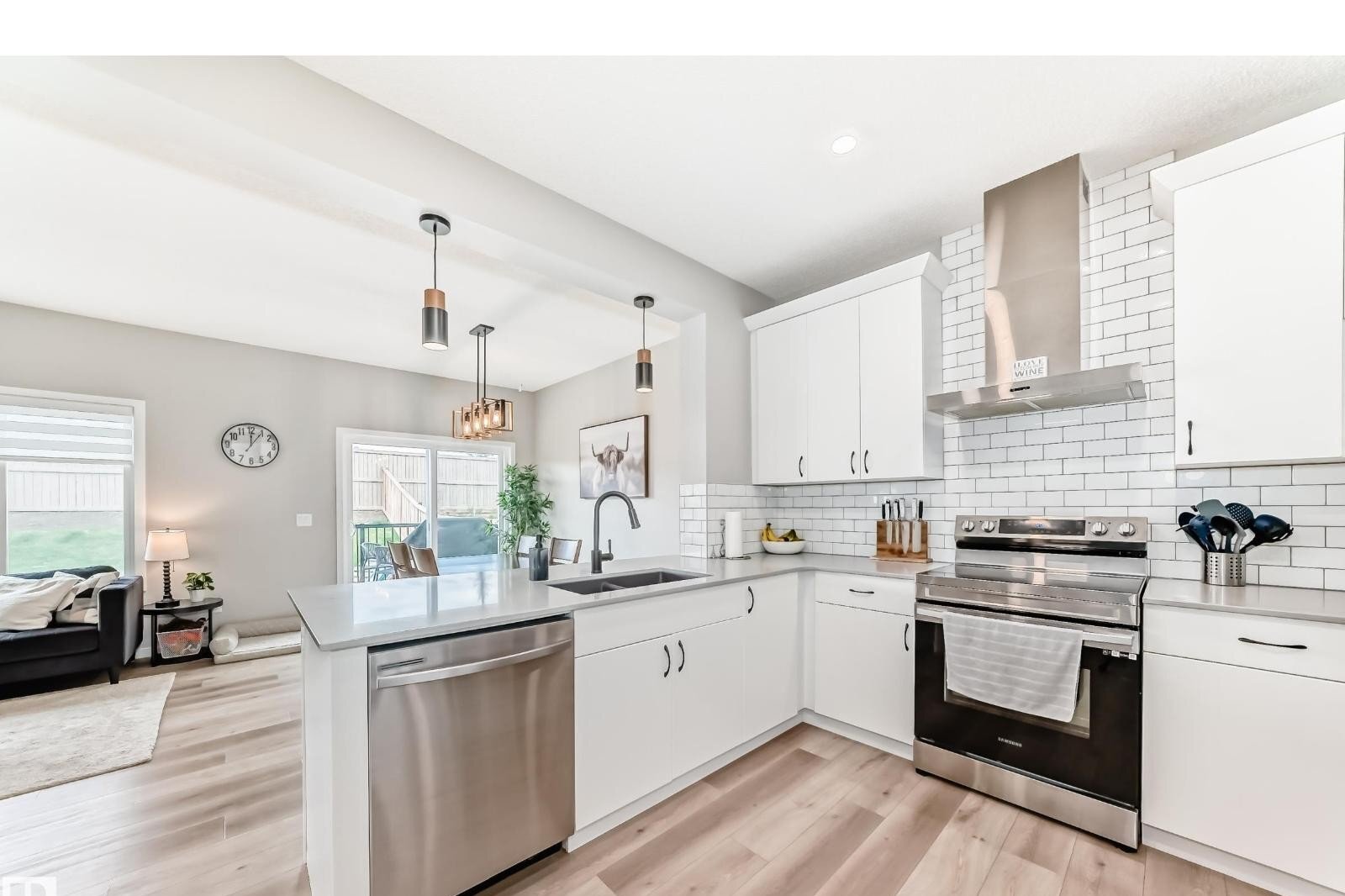 Additional image 8 of 22566 99a Avenue NW, Edmonton, AB, T5T3M8