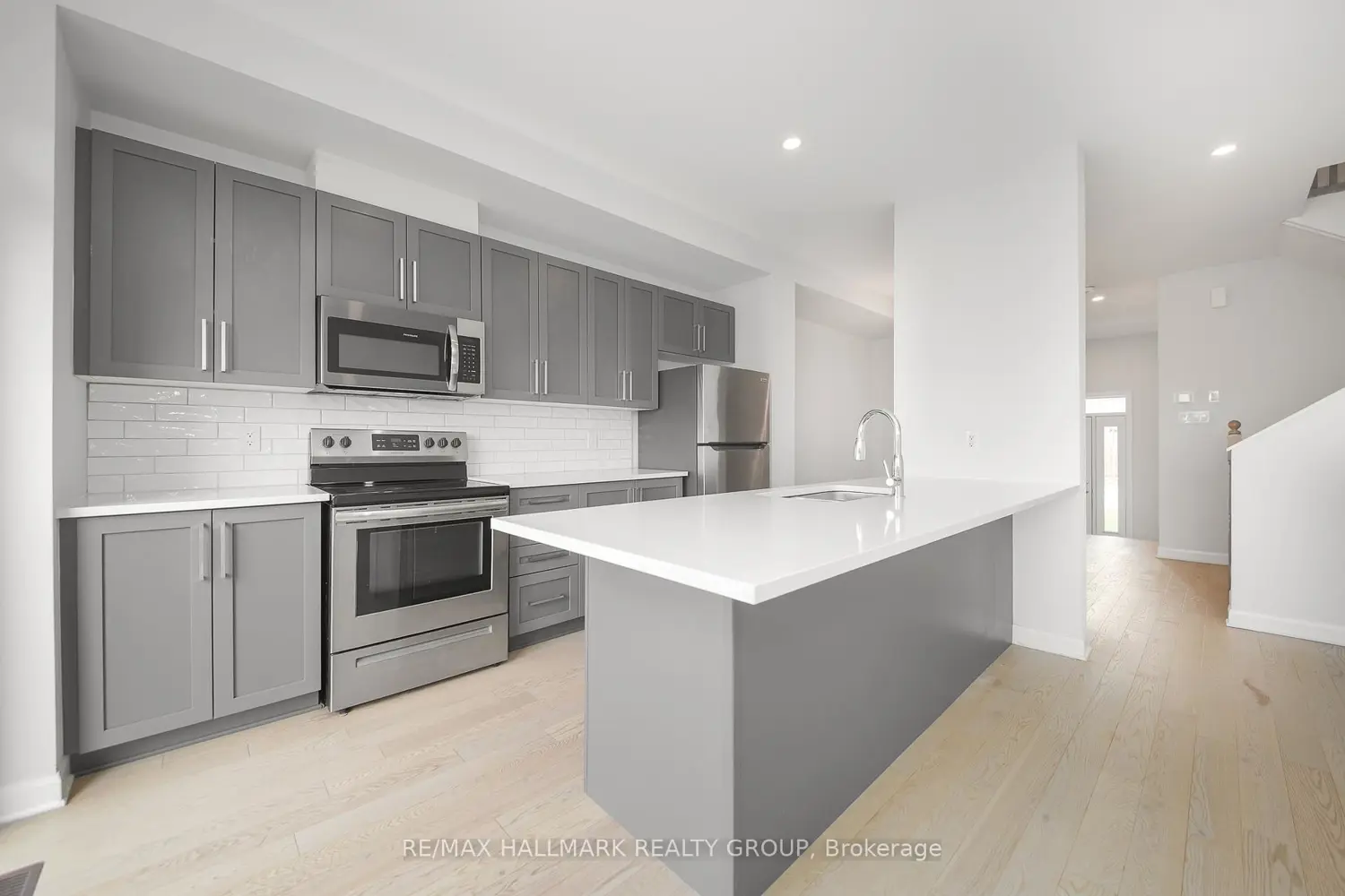532 Prominence Way photo 4