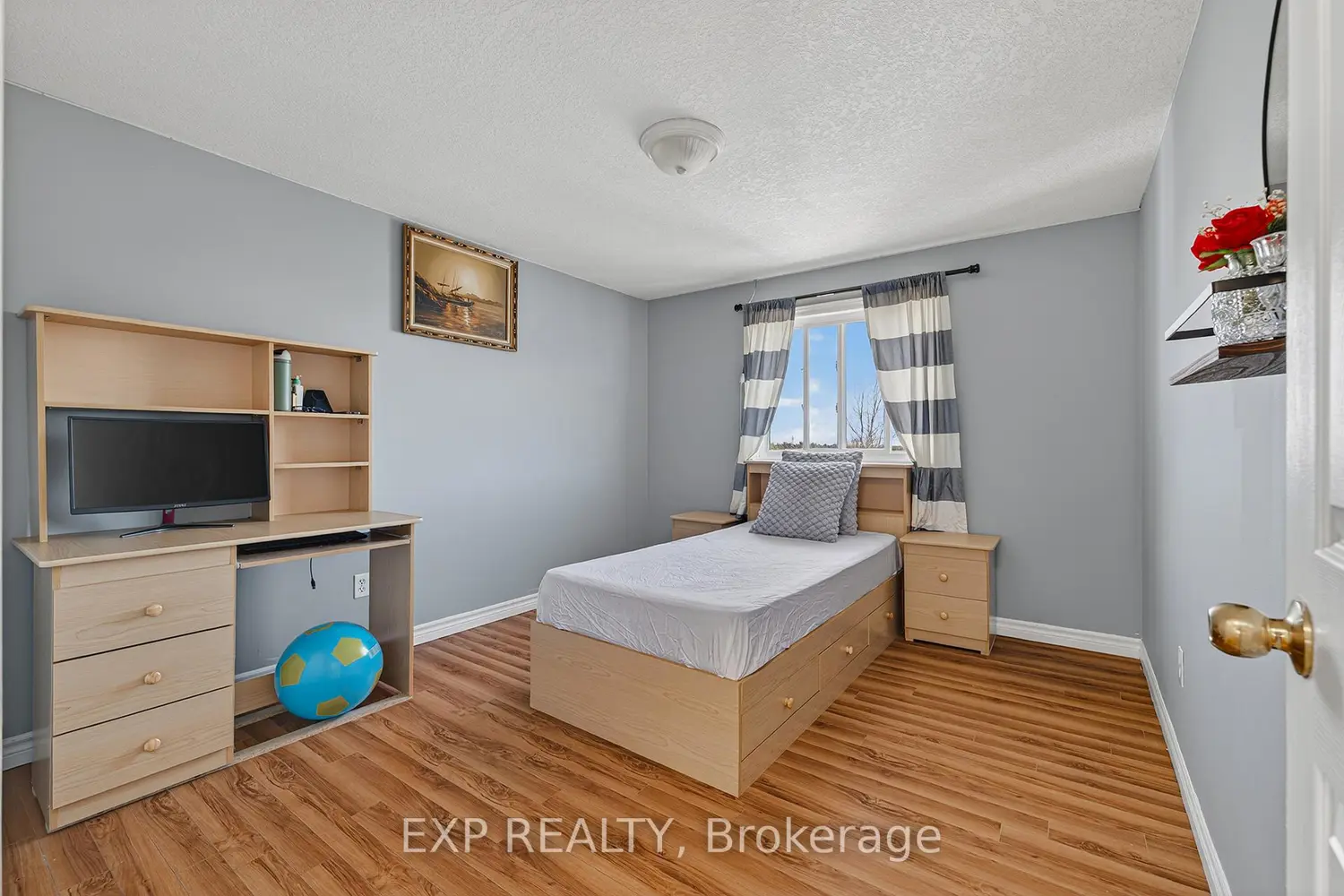 Additional image 13 of 512 Snowdrop Court