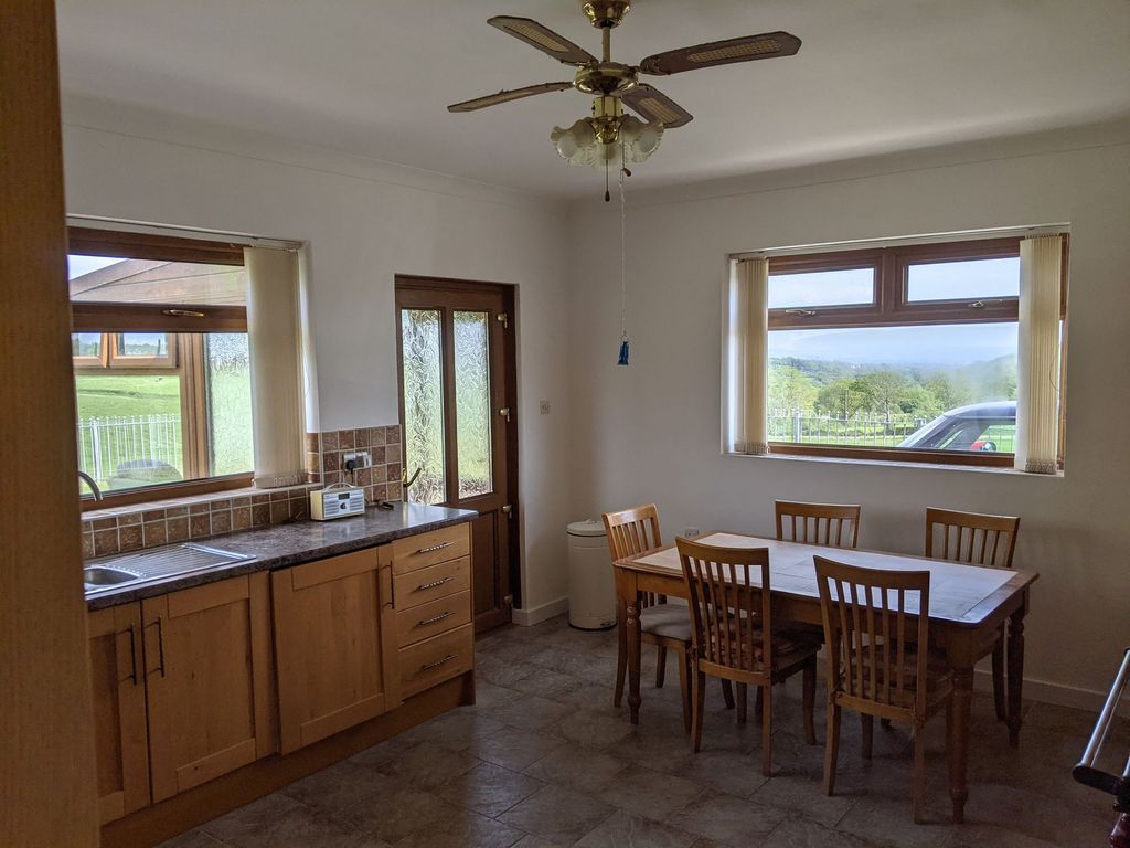 Additional image 5 of 2 bed detached bungalow to rentTrimsaran Road, Llanelli SA15