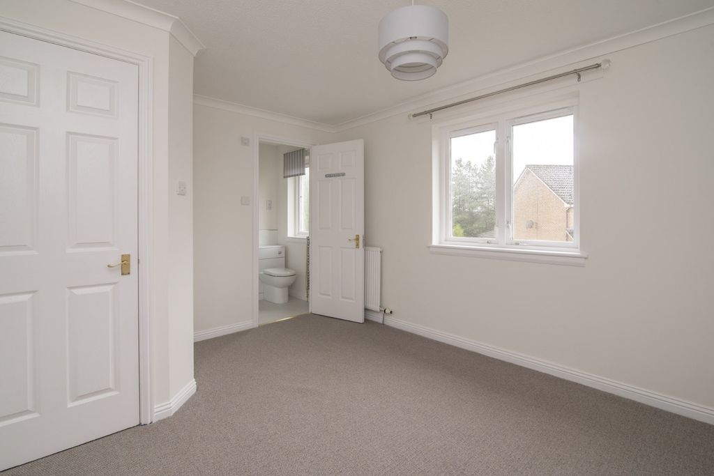 Additional image 6 of 3 bed detached house to rentVale Grove, Stirling FK9