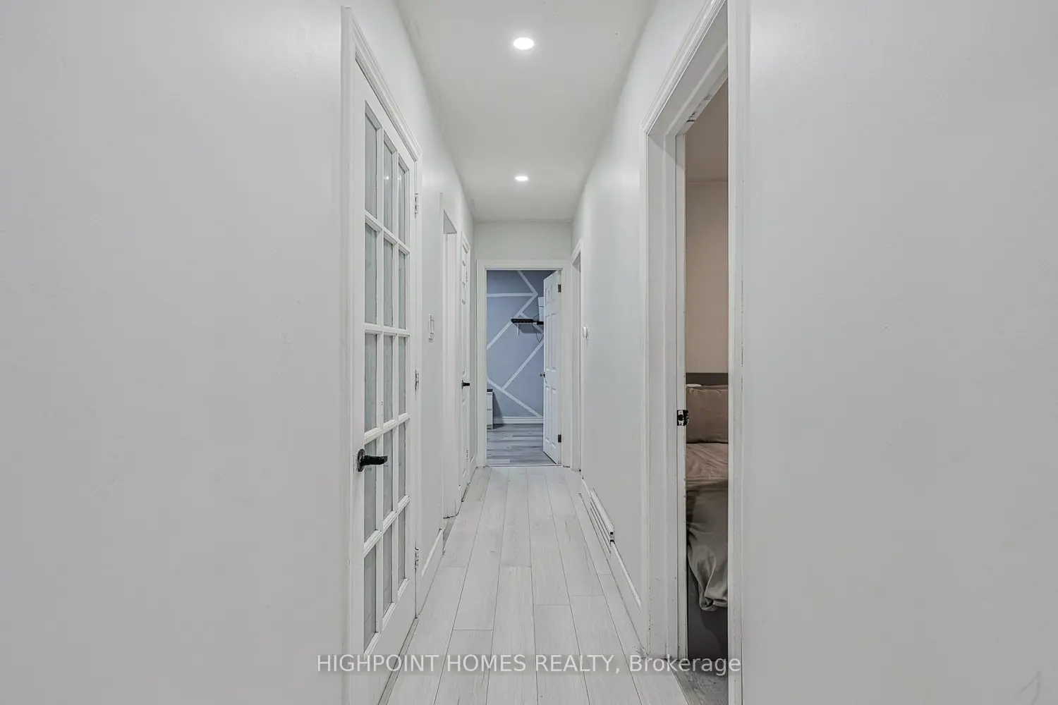 3 Mozart Avenue photo 4