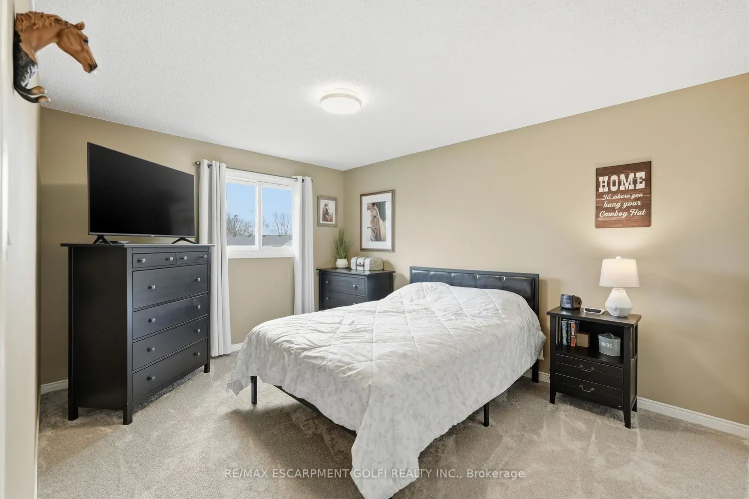 Additional image 9 of 32 Hobart Crescent