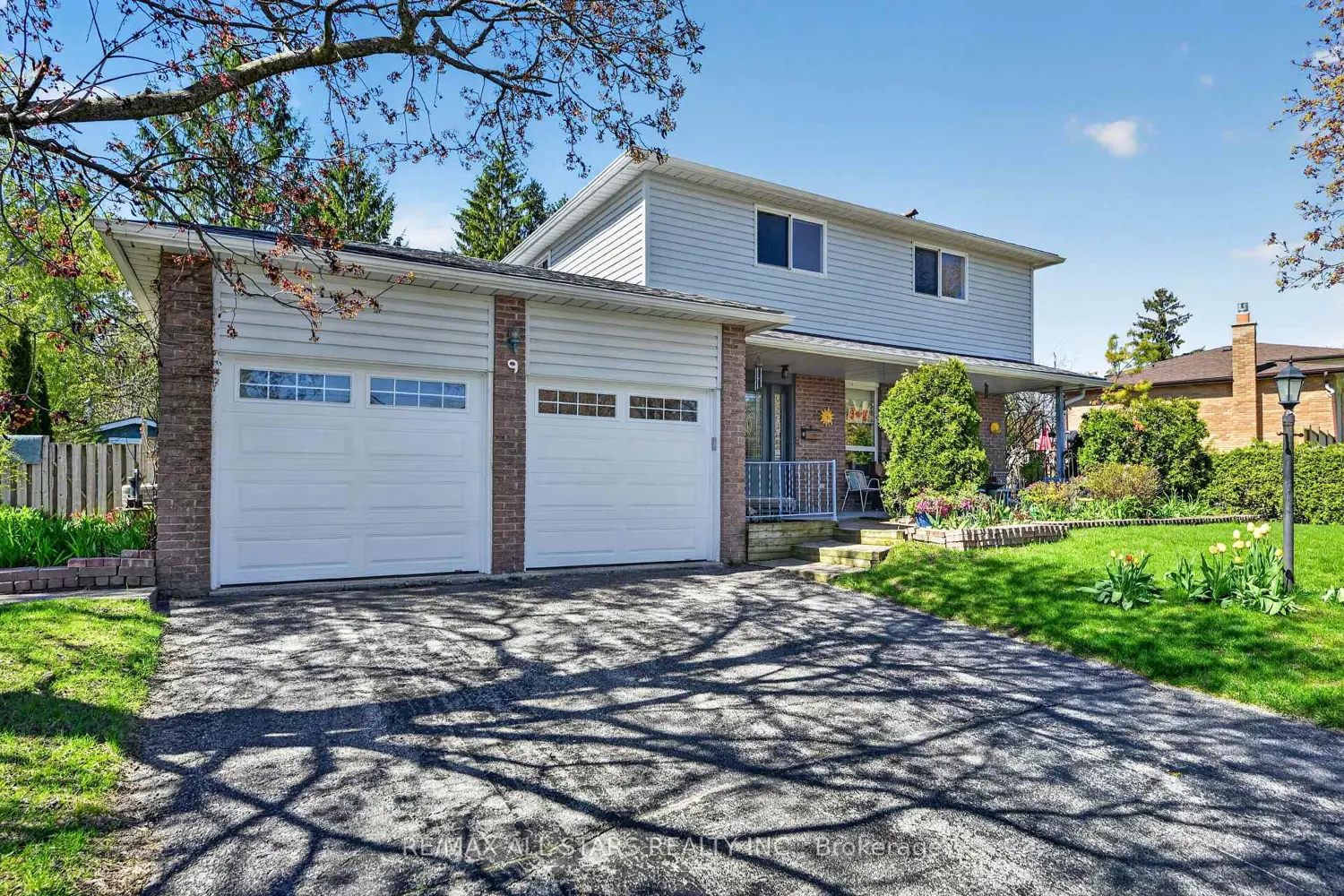 9 Orchard Park Road