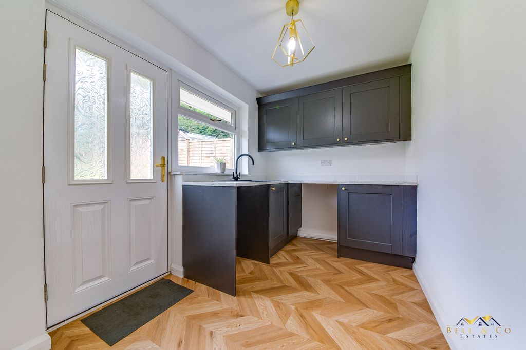 Additional image 8 of 4 bed detached bungalow to rentRackford Road, North Anston, Sheffield S25