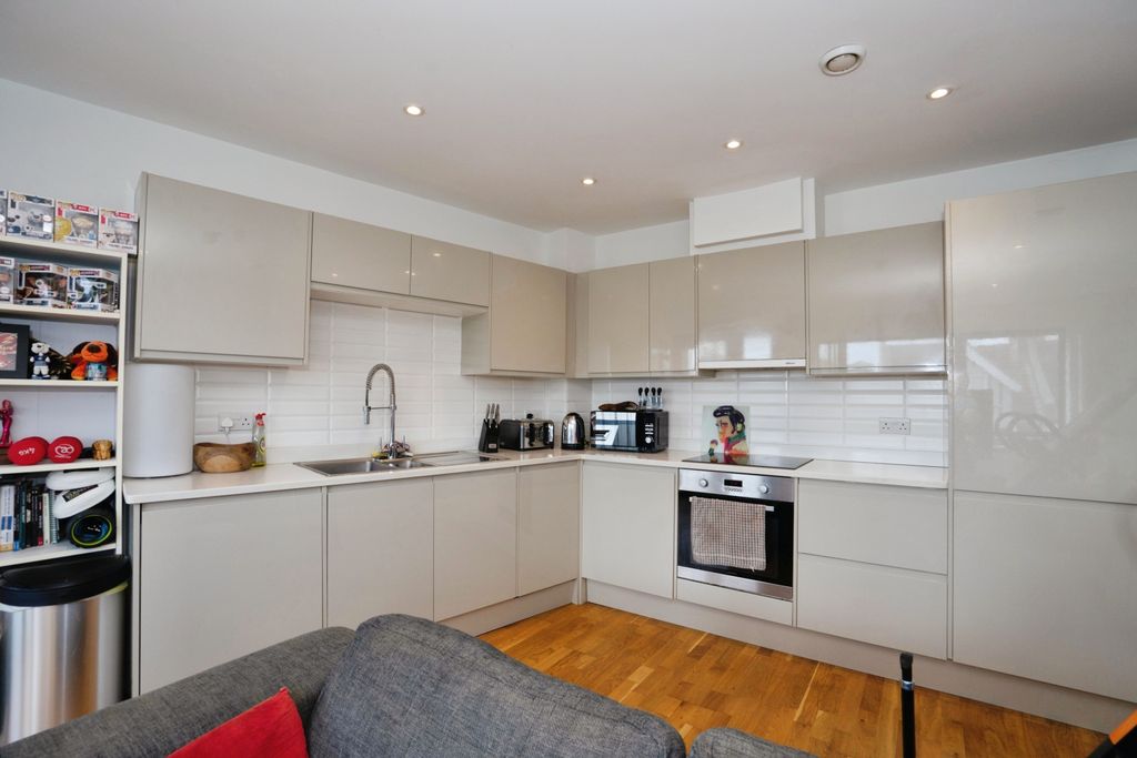 Additional image 2 of 1 bed flat for saleWellington Road, Brighton BN41