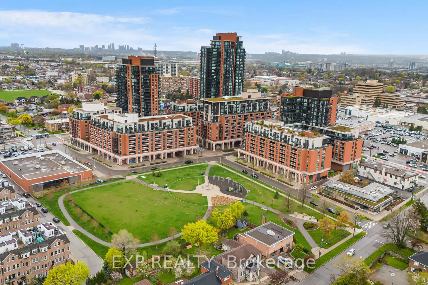 830 Lawrence Avenue 729