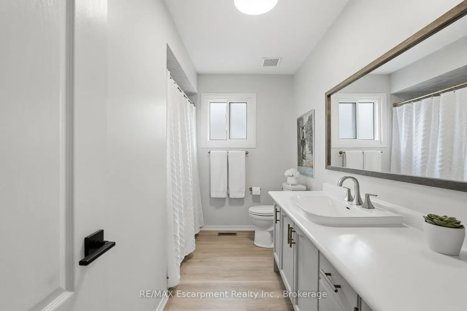 Additional image 18 of 2124 Glenhampton Road