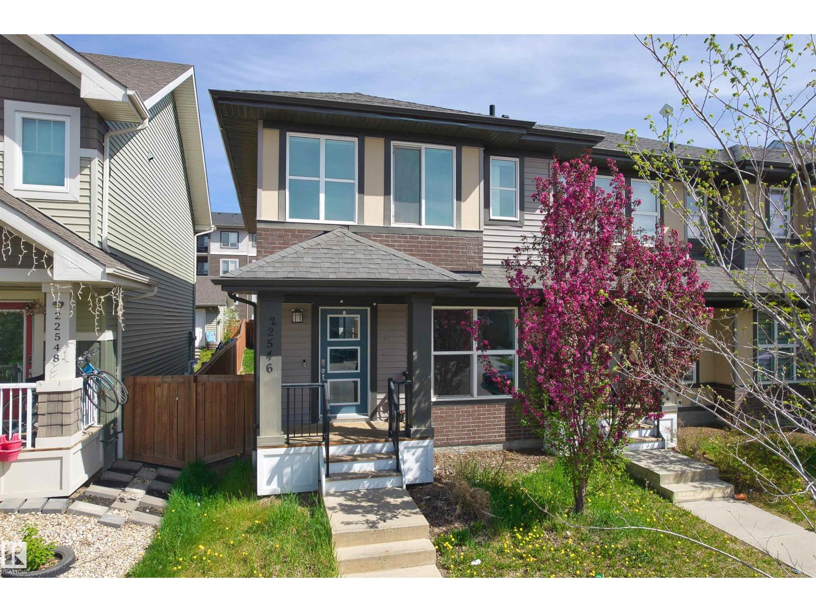 22546 96 Avenue NW, Edmonton, AB, T5T7K4