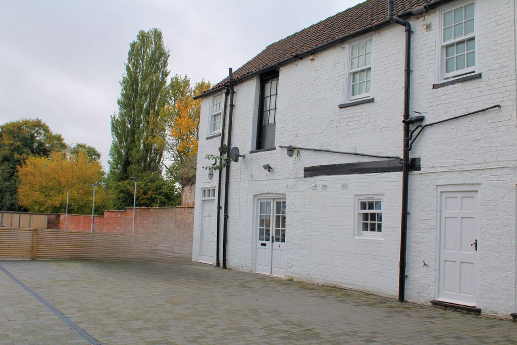 Additional image 5 of 1 bed flat to rentMarket Place, Brigg DN20