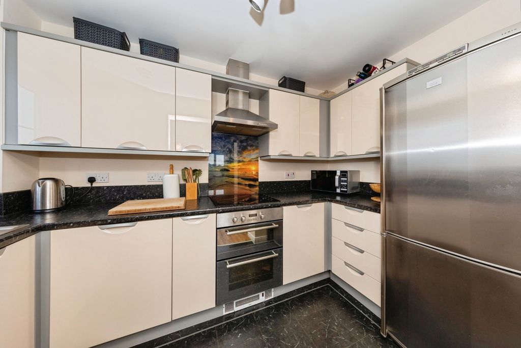 Additional image 8 of 2 bed flat for saleBryntirion, Llanelli, Carmarthenshire SA15
