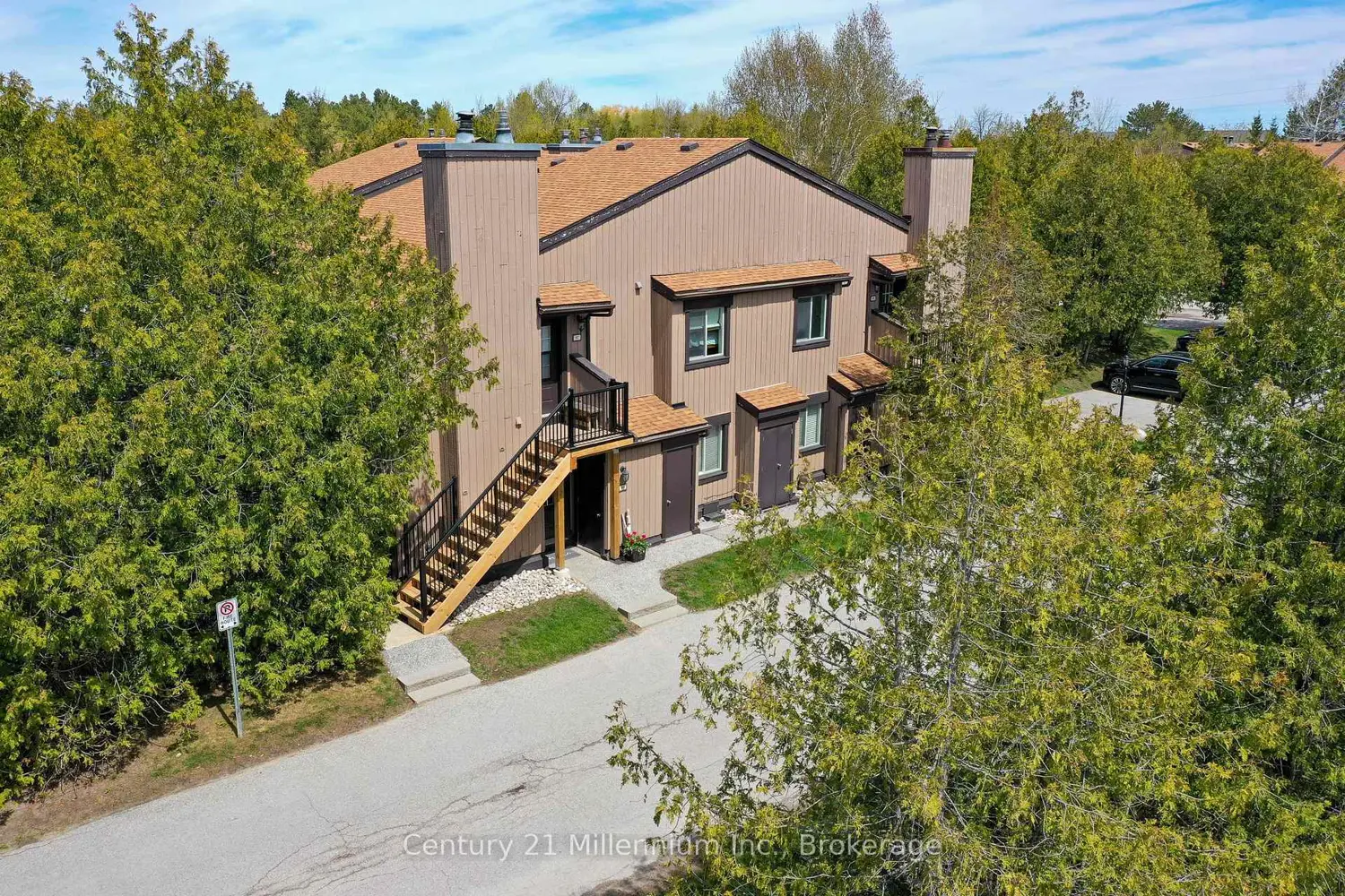23 Dawson Drive 98
