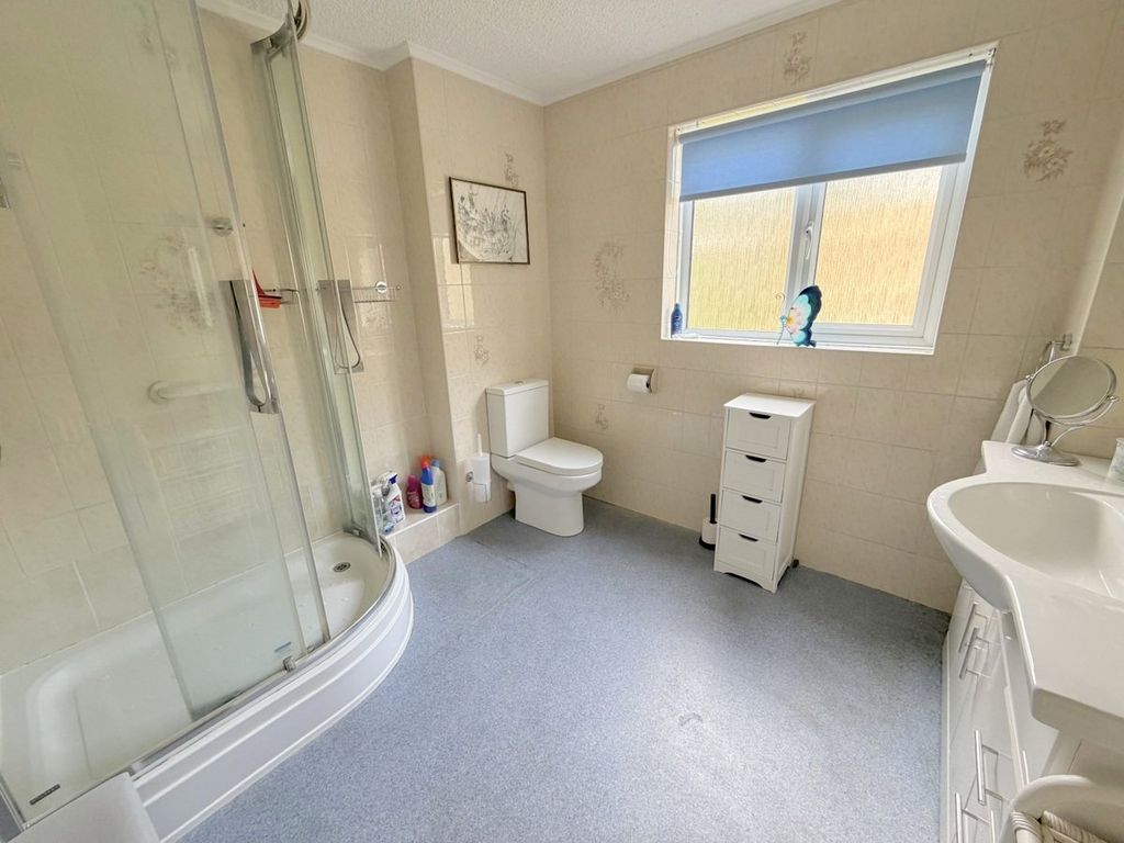 Additional image 16 of 3 bed flat for saleBalcombe Road, Branksome Park, Poole BH13