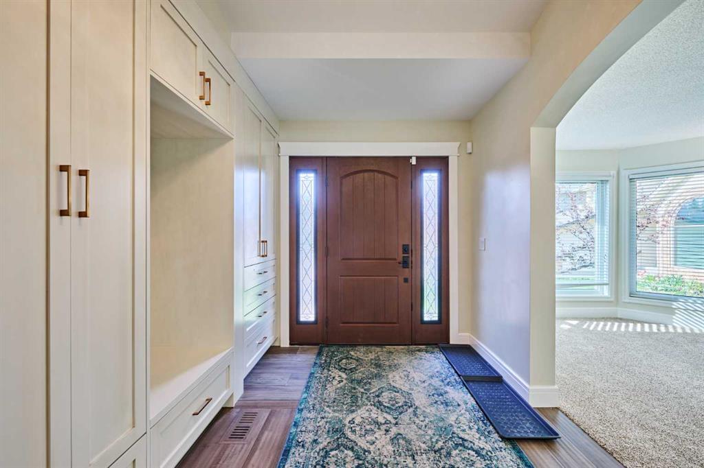 Additional image 3 of 252 Edgebank Circle NW, Calgary, AB, T3A 4W1