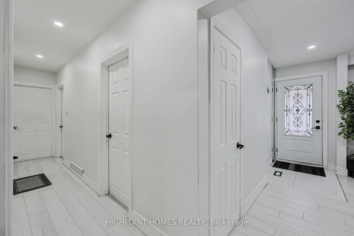3 Mozart Avenue photo 3