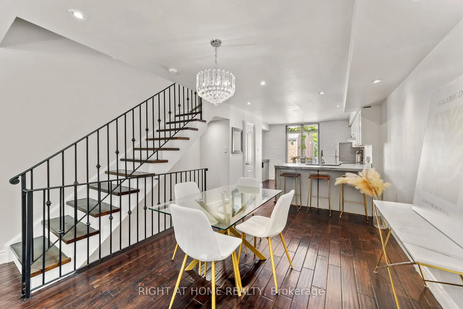 Additional image 4 of 12 Sudbury Street 2608