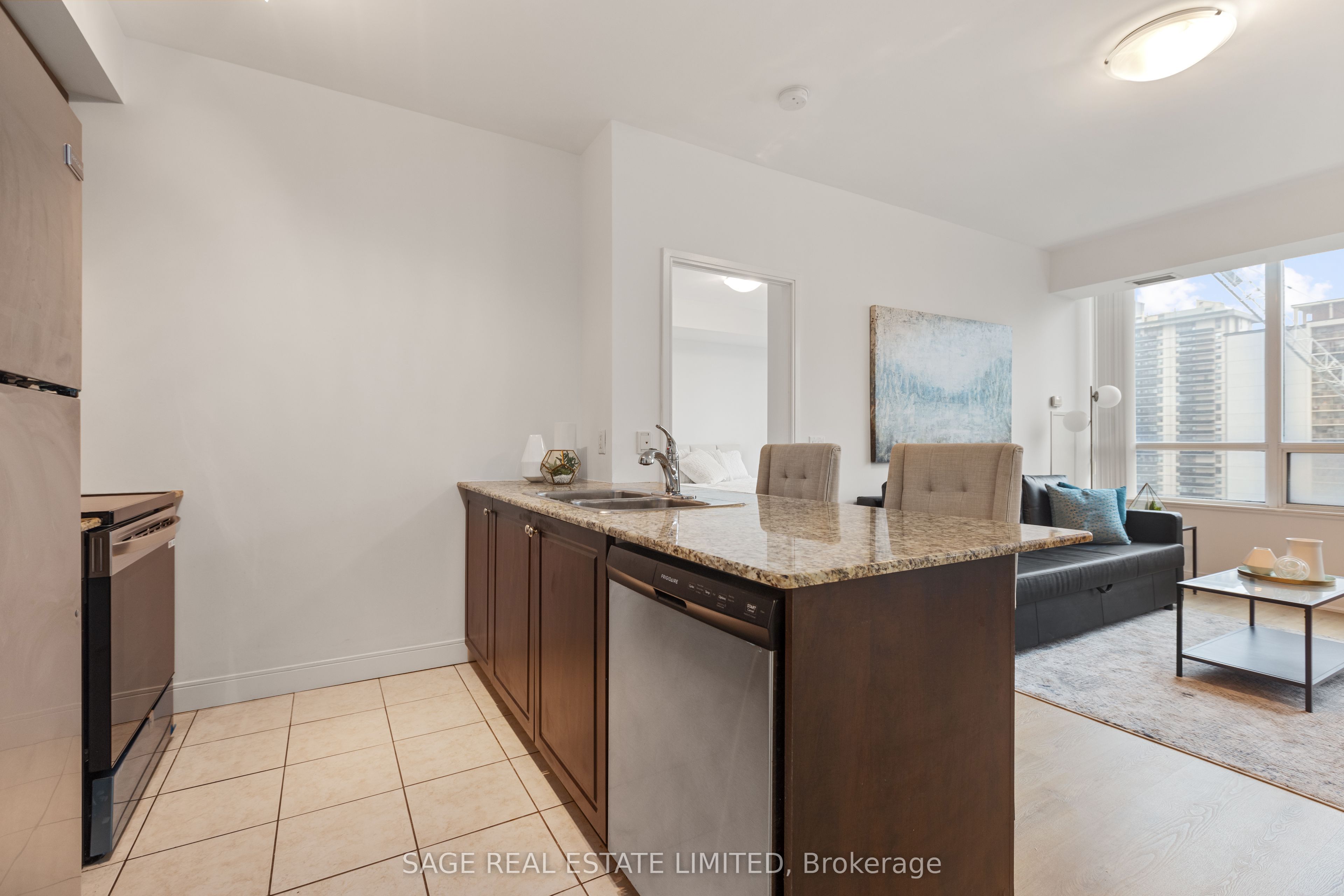 Additional image 5 of 1301-88 Broadway Avenue, Toronto, ON, M4P 0A5