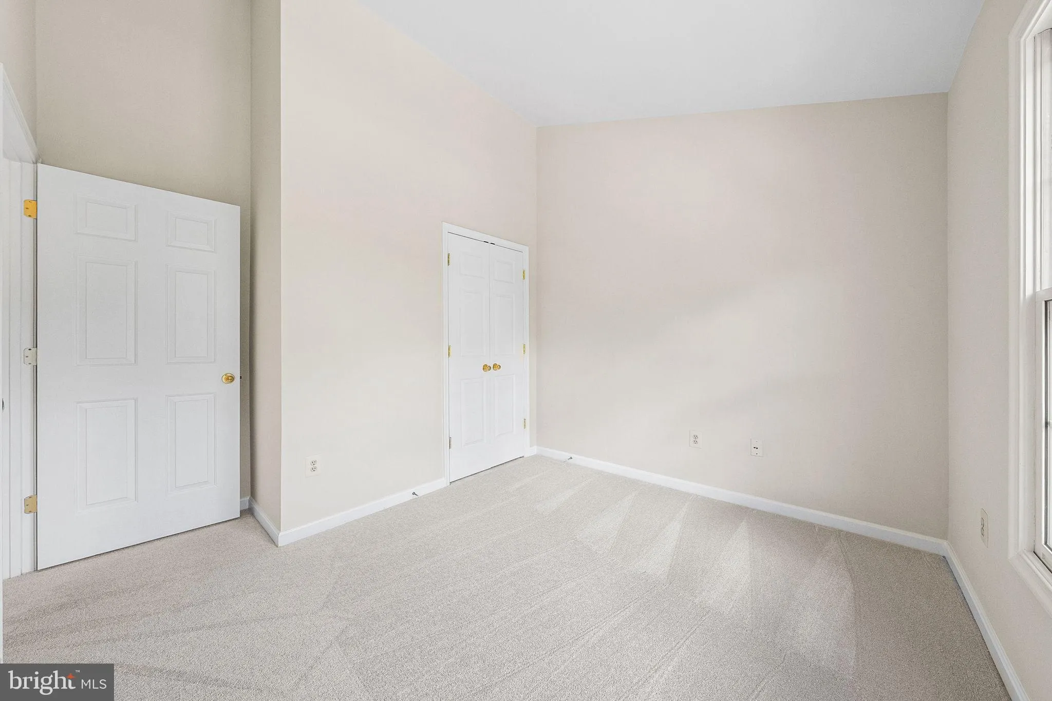 Additional image 105 of 135 Wootton Oaks Court, Rockville, MD 20852