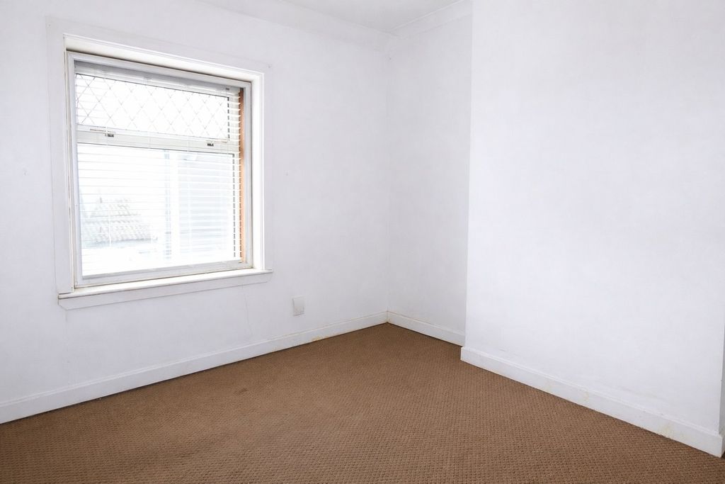 Additional image 9 of 3 bed terraced house to rentSwan Road, Baglan, Port Talbot SA12
