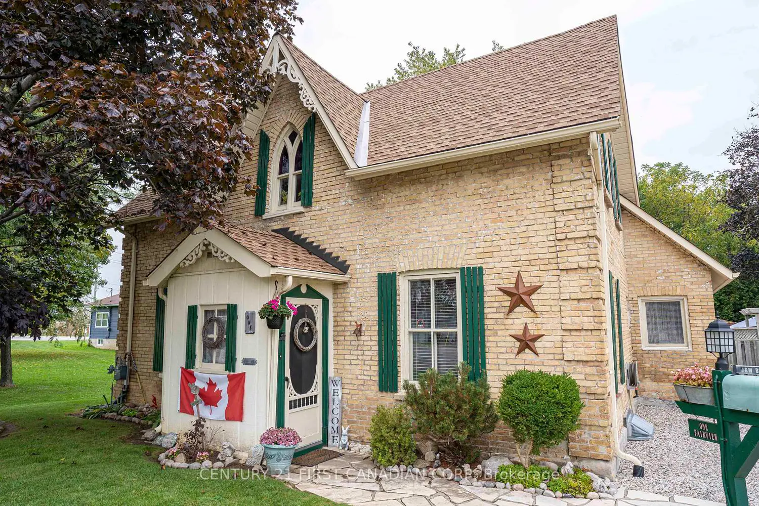 1 Fairview Avenue photo 3