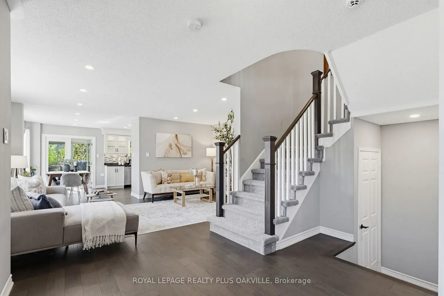 Additional image 3 of 5200 Des Jardines Drive