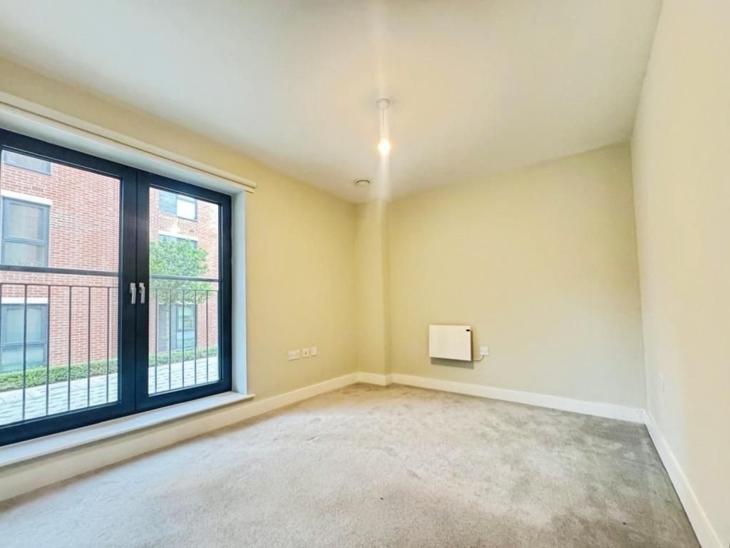 Additional image 5 of 2 bed flat to rentNewbury, Berkshire RG14