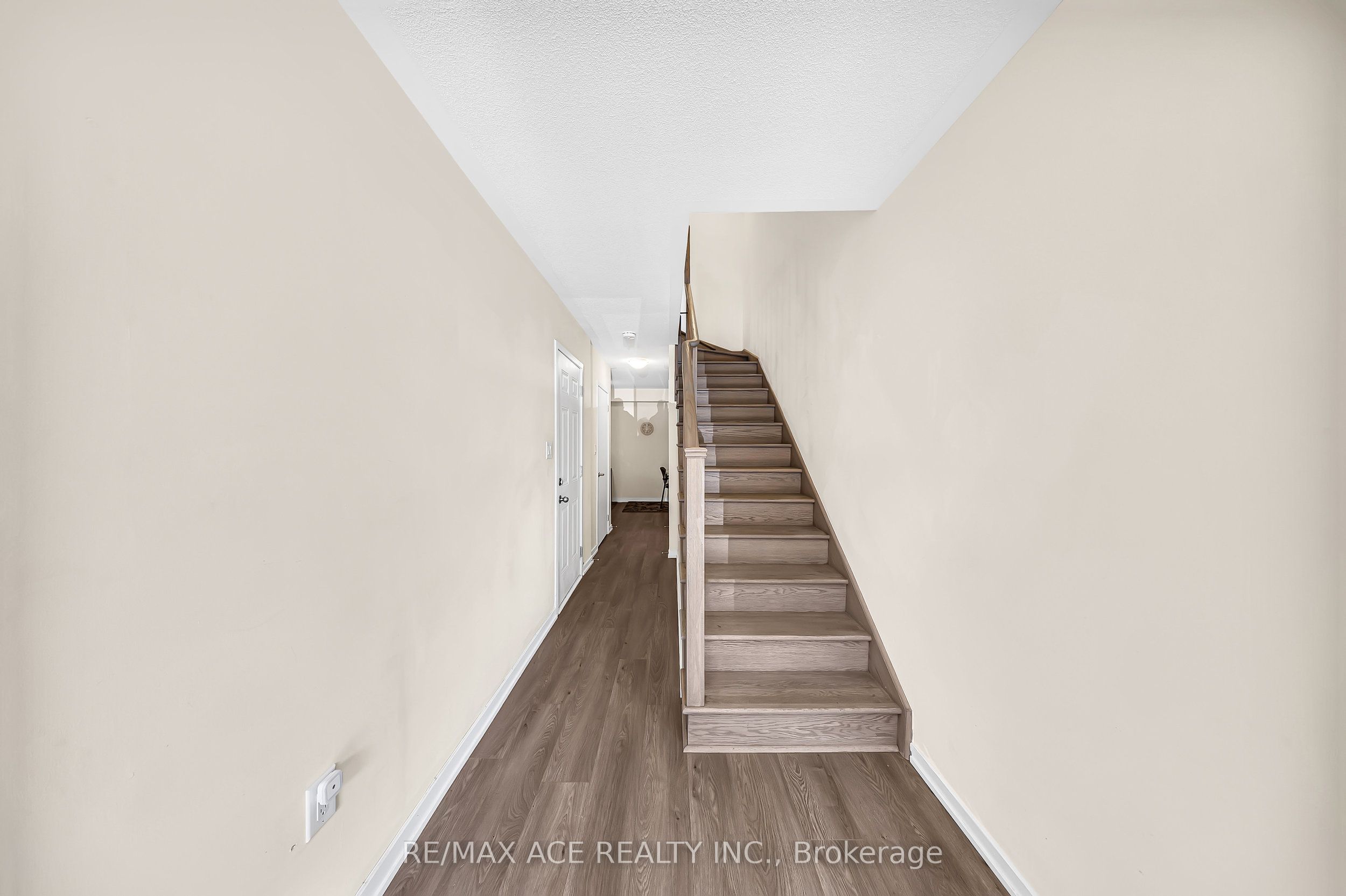 Additional image 3 of 1344 Bradenton  Path, Oshawa, ON, L1K 1A9