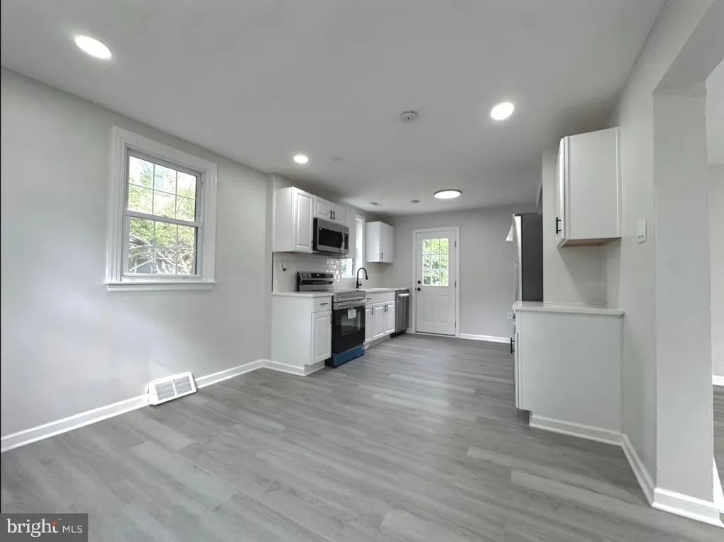 Additional image 5 of 131 Atlas Drive, New Castle, DE 19720