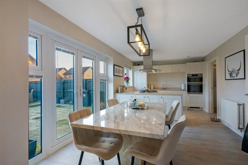 Additional image 2 of 4 bed detached house for saleRoundhill Road, Hurworth, Darlington DL2