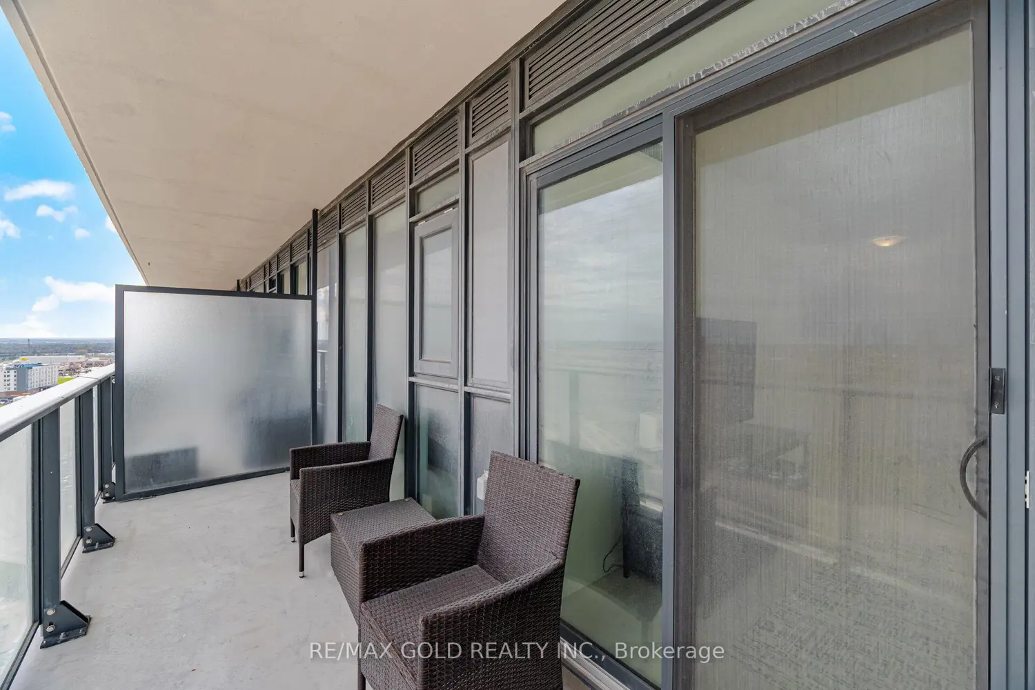 Additional image 4 of 8960 Jane Street 1421