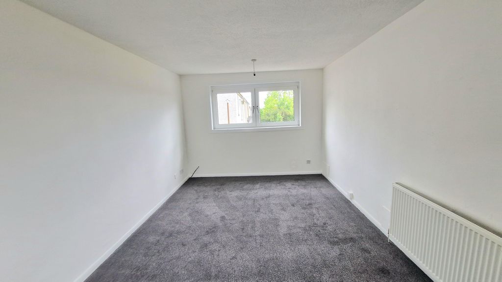 Additional image 8 of 4 bed town house to rentAvon Court, Falkirk FK1