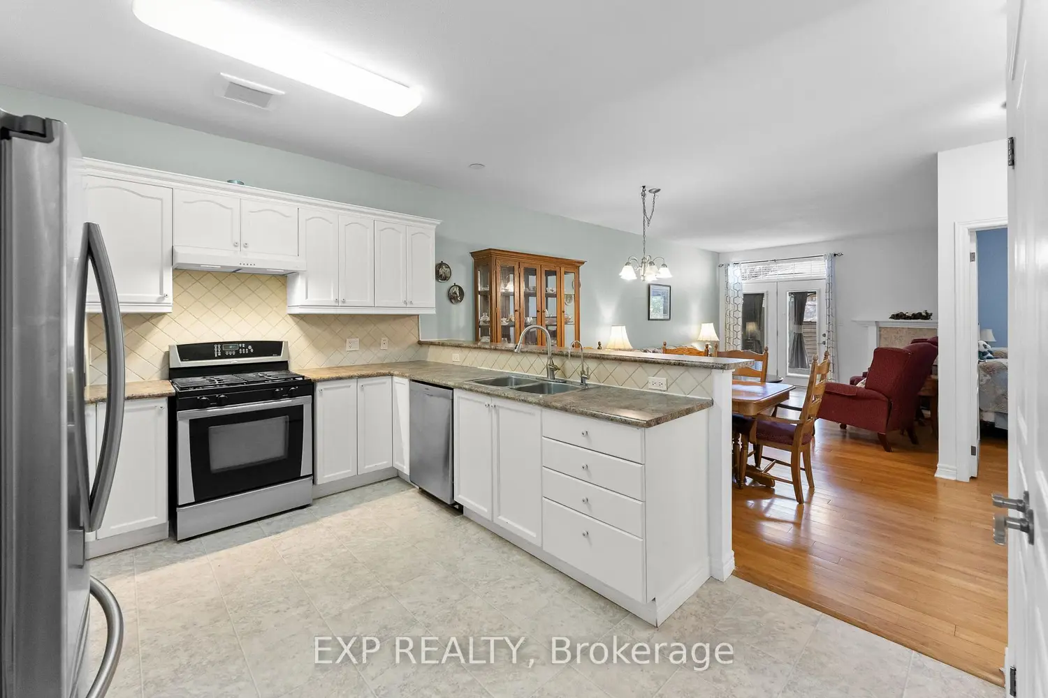 Additional image 5 of 4324 Beverley Crescent
