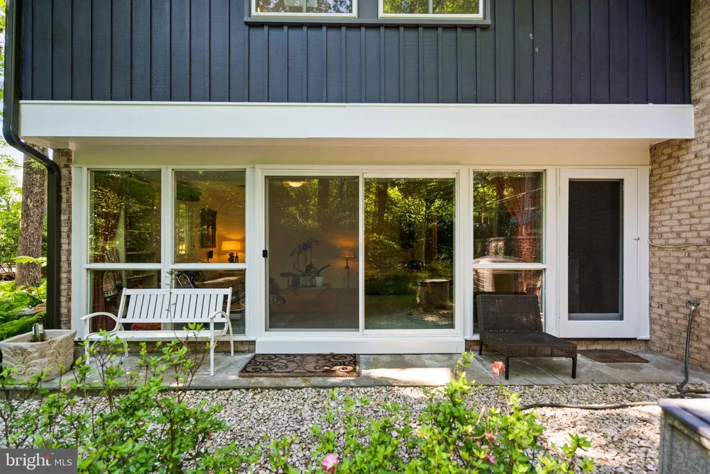 Additional image 9 of 8034 Park Overlook Drive, Bethesda, MD 20817