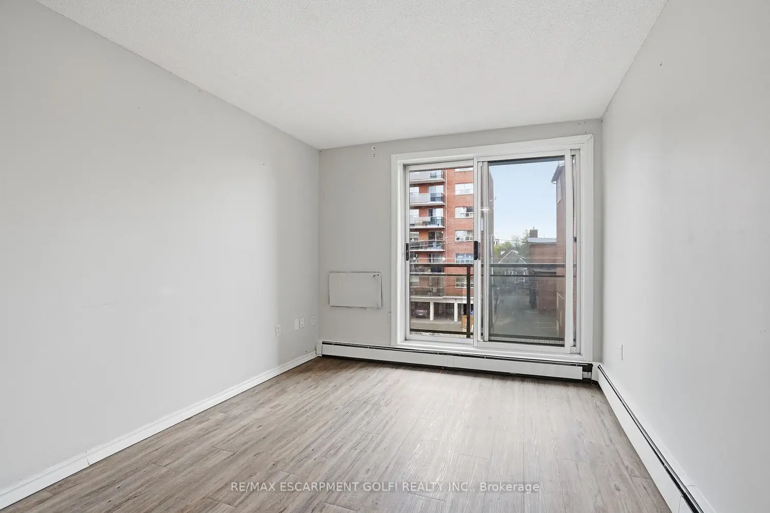 Additional image 7 of 30 Summit Avenue 303