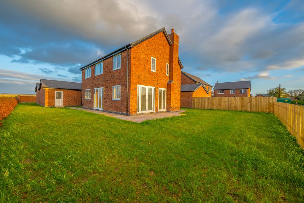 Additional image 26 of 4 bed detached house for saleThe Hawthorns, Scropton, Derby DE65