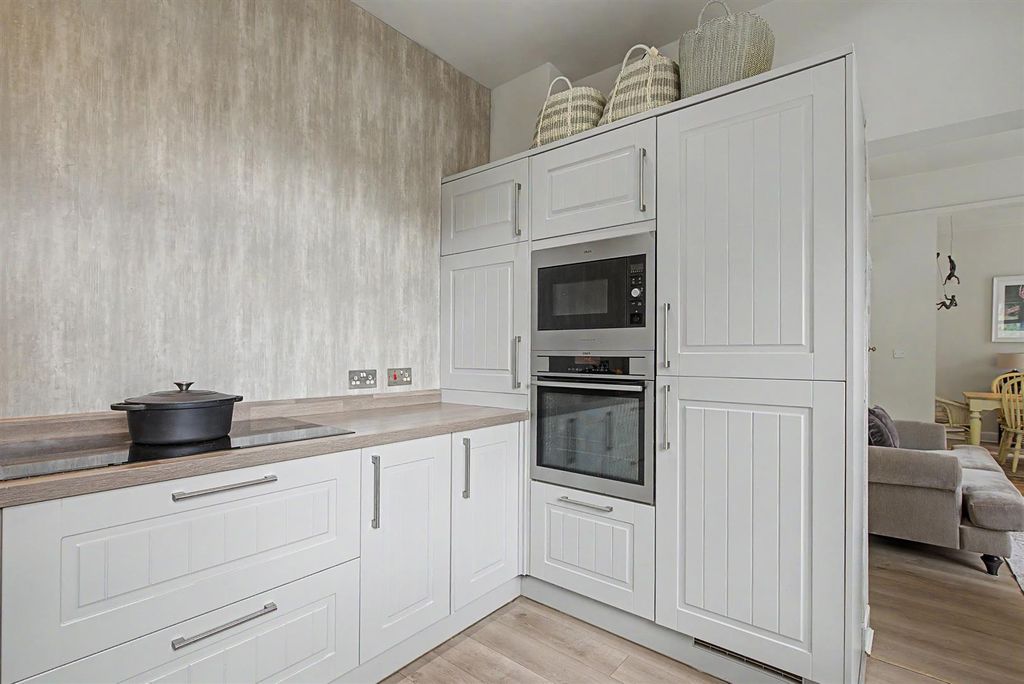 Additional image 9 of 2 bed flat for saleDenholm Street, Greenock PA16